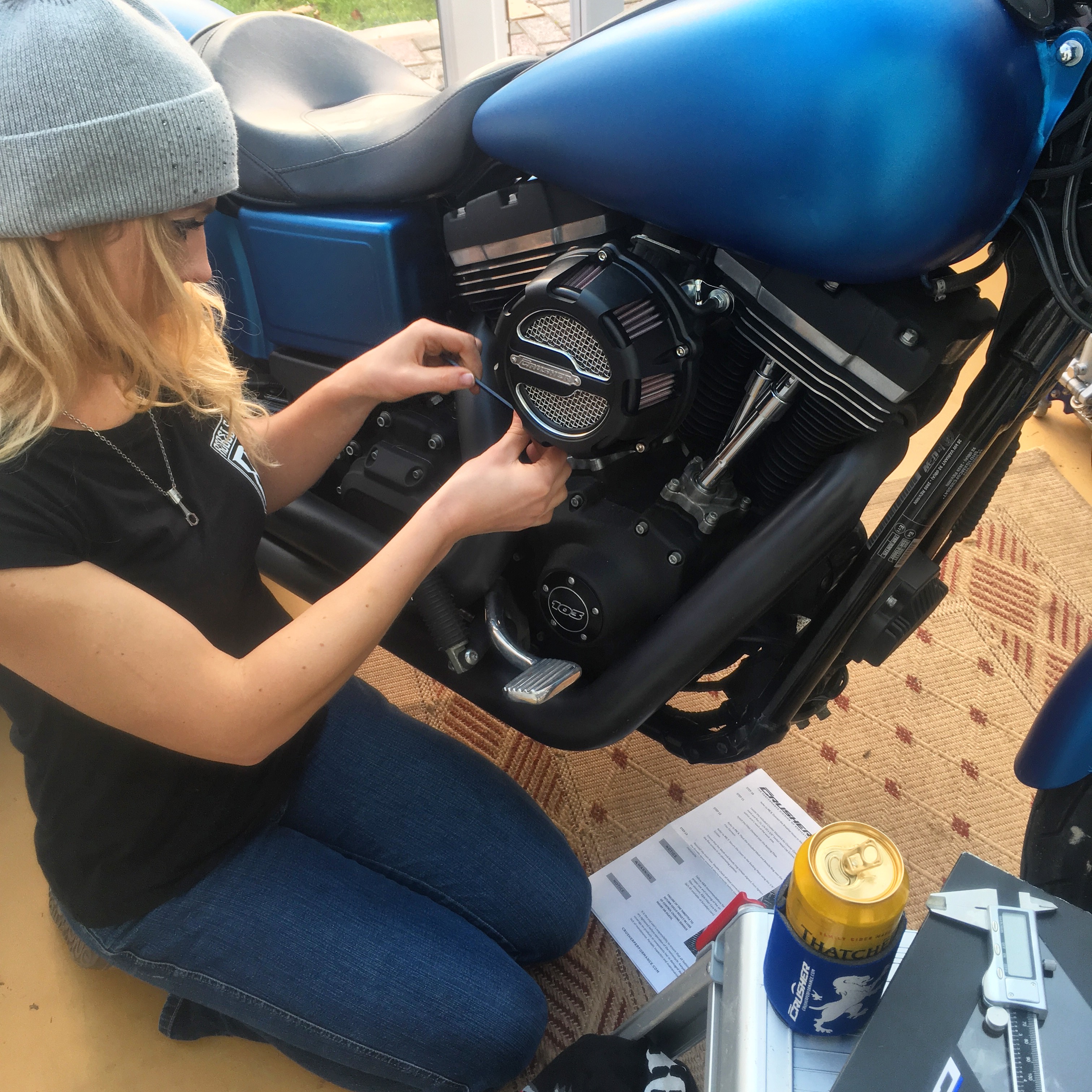 Installation of Crusher Performance Maverick air intake Harley Davidson StreetBob